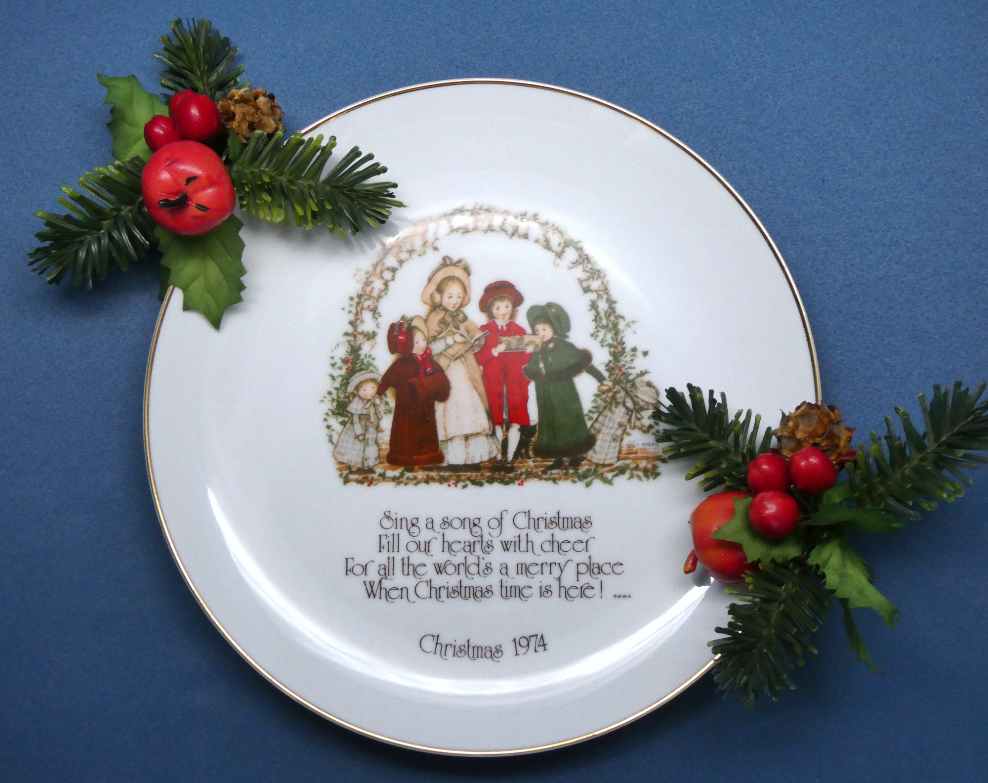 Holly Hobbie™ Christmas 1974 Commemorative Edition Plate