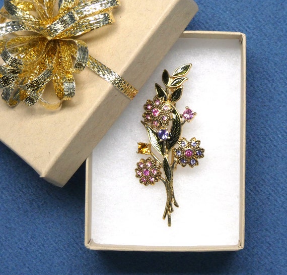 Sparkling Vintage Flower Bouquet Brooch - image 5