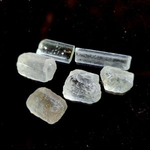 AQUAMARINE ROUGH GEMSTONE 12Ct Good Quality Untreated Raw Material Aquamarine Rough 6 Pieace Lot Loose Gemstone Size 13x3 To 7x5MM