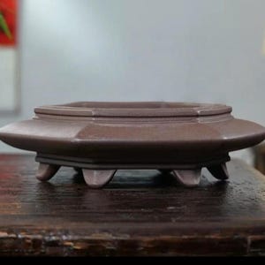 Handmade hexagonal shallow bonsai pot Yixing purple sand flower pot retro unglazed flower pot literati flower pot exhibition bonsai pot