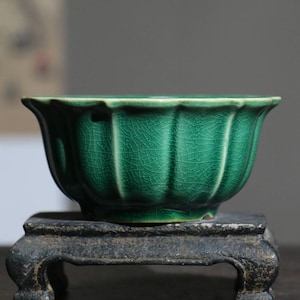 Wheel flower-shaped small bonsai pot Yixing glazed bonsai flower pot succulent planter gardening green plant exhibition bonsai pot
