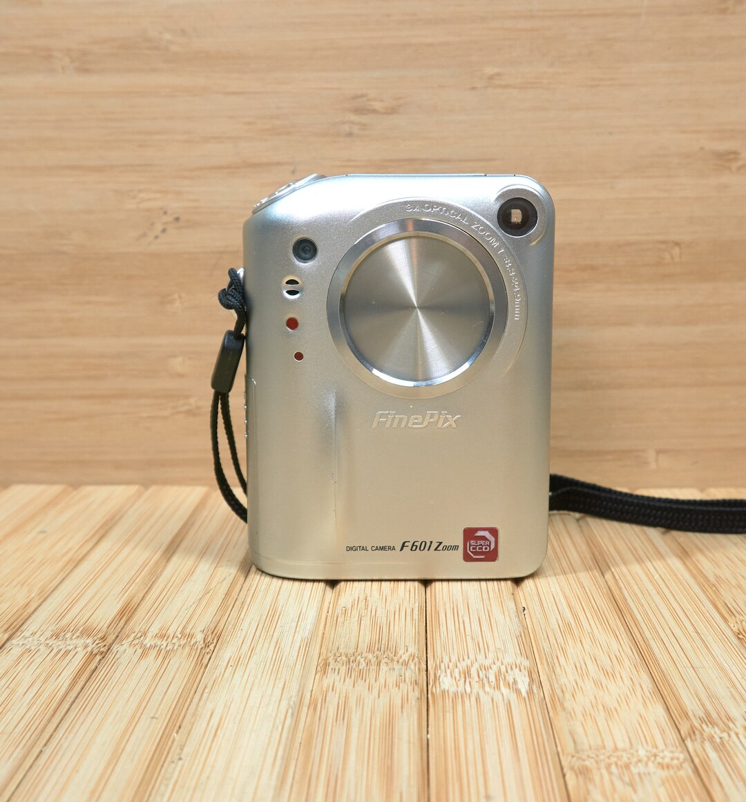 Fujifilm Finepix F Series F601 Zoom 3.1MP Digital Camera Etsy