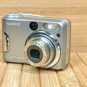 Sony Cyber-shot DSC-S60 4.1MP Digital Camera, 3X Optical Zoom, Made in Japan image 1