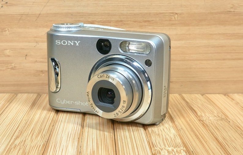 Sony Cyber-shot DSC-S60 4.1MP Digital Camera, 3X Optical Zoom, Made in Japan image 1