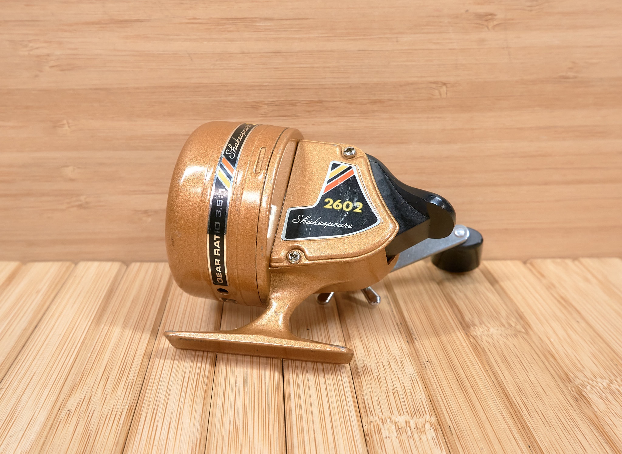 Vintage DAIWA Apollocast 108S Spincasting Fishing Reel 