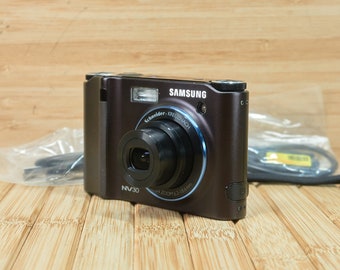 Samsung NV30 8.1MP Digital Camera, with 3x Optical Zoom, Image Stabilization