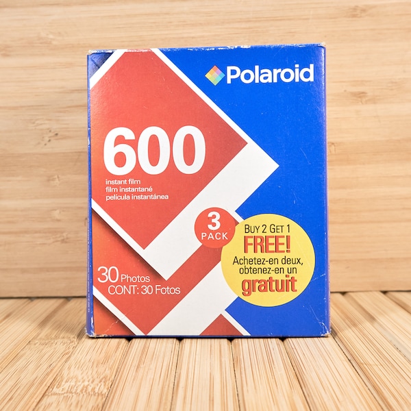 Polaroid 600 Instant Film, 3 pack 30 Photos, Expired 12/05, New and Unopened