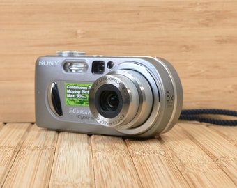 Vintage Sony Cyber-shot DSC-P10 5MP Digital Camera, 3x Optical Zoom, Made in Japan