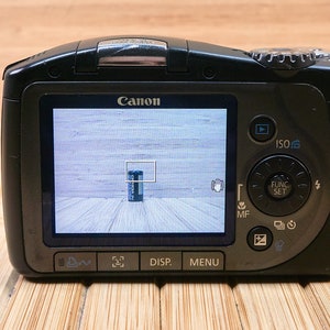 Canon PowerShot SX100IS 8 MP Digital Camera, with 10x Optical Zoom, Image Stabilization, Made in Japan image 4