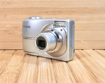 Appareil photo numérique Kodak EasyShare C913 9,2 Mpx avec zoom optique 3x (argent)
