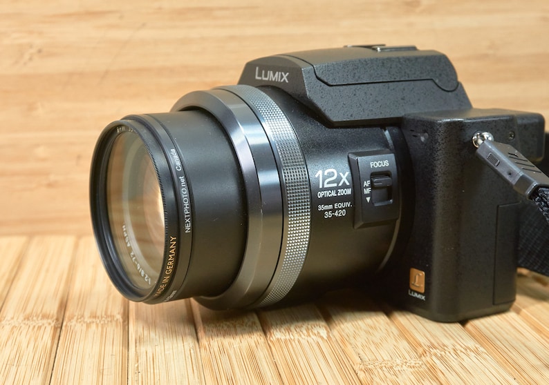 Panasonic Lumix DMC-FZ10 4MP Digital Camera, 12x Optical Zoom, Image Stabilization, Made in Japan image 2