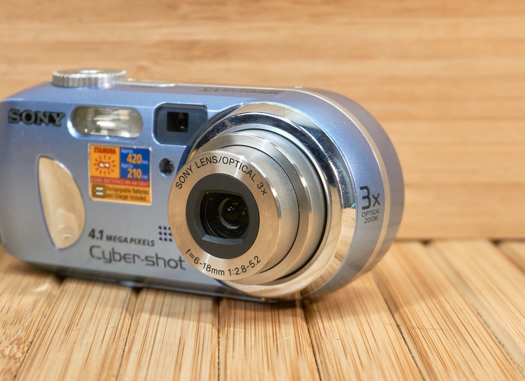 Sony Cybershot DSC P73 4.1MP Digital Camera With 3x Optical Zoom, Made