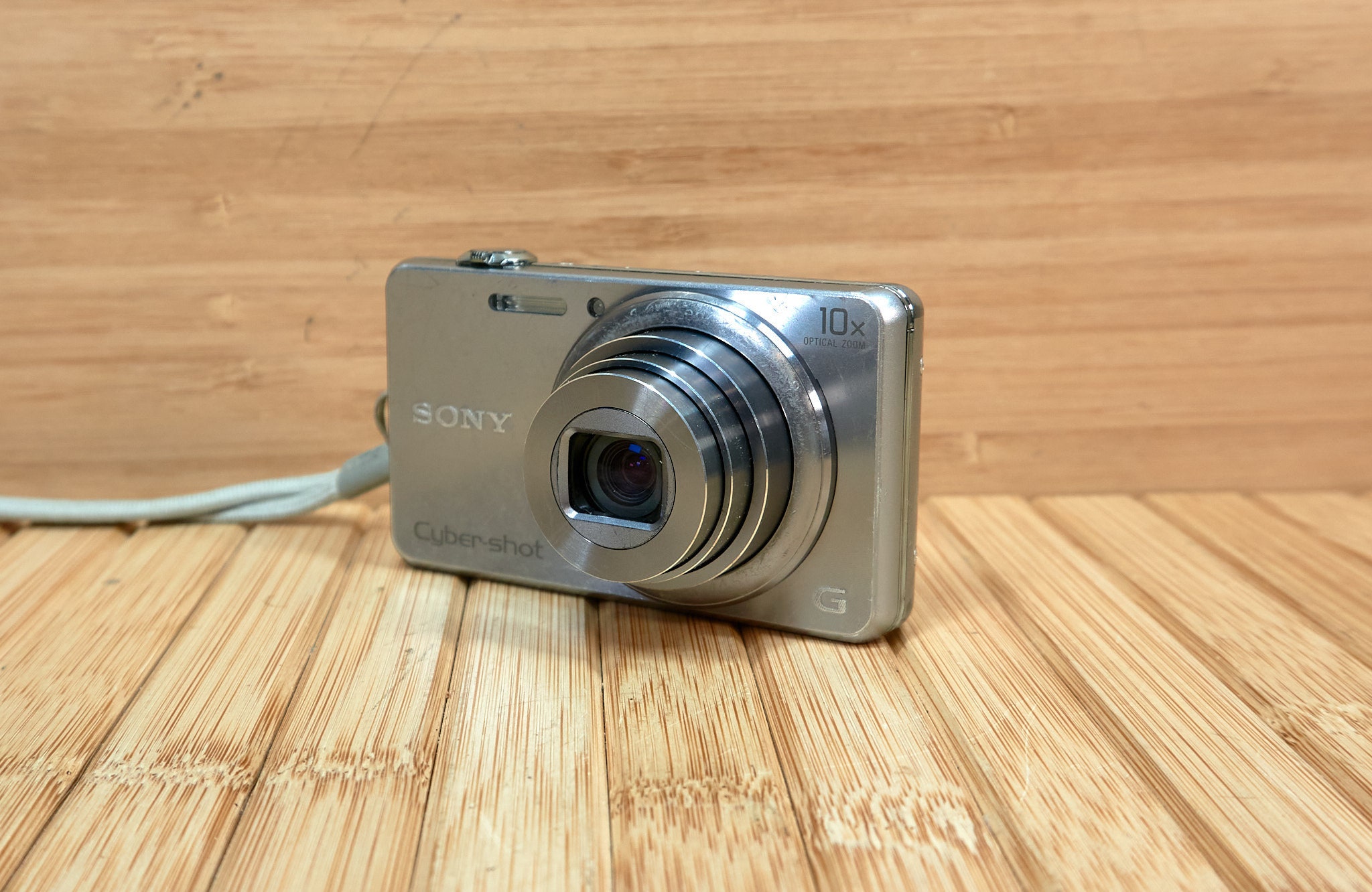 SONY Cyber-shot DSC-WX200 シルバー
