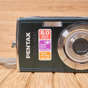 Pentax Optio M40 8.0MP Digital Camera, 3x Optical Zoom, Green image 4