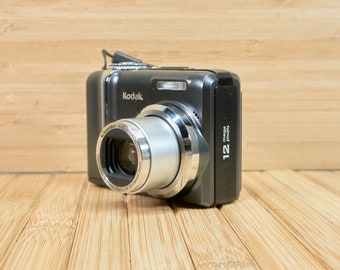 Kodak EasyShare Z1285 12.1MP Digital Camera with 5x Optical Zoom, Image Stabilized