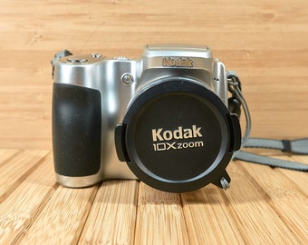 Kodak Easyshare Z710 7.1 MP Digital Camera, 10x Optical Zoom, Schneider-Kreuznach Lens