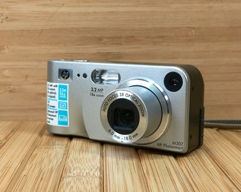 Vintage HP Photosmart M307 3.2MP Digital Camera, with 3x Optical Zoom