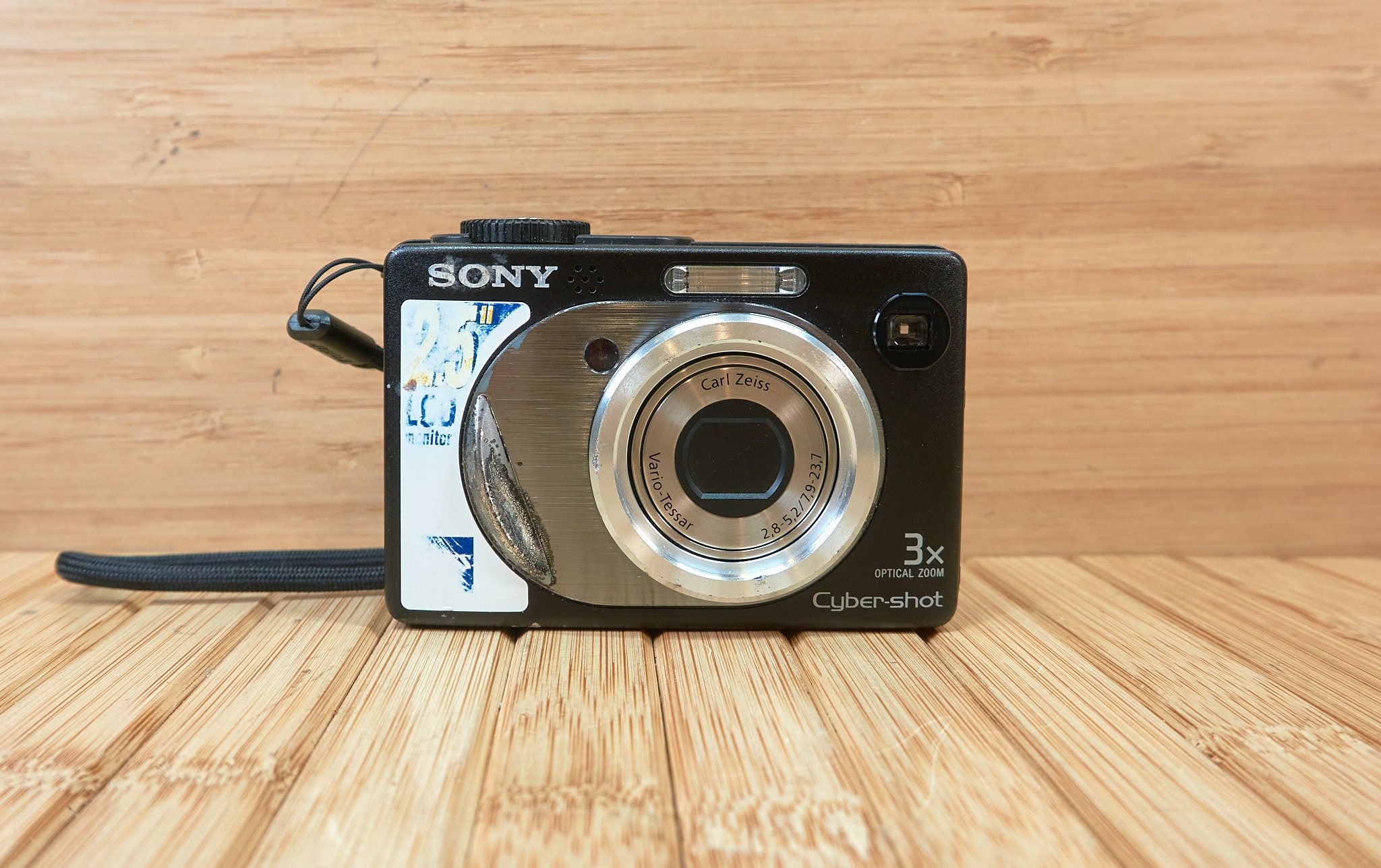 Sony Cybershot DSC-W1 5MP Digital Camera, With 3X Optical Zoom, Made in  Japan 