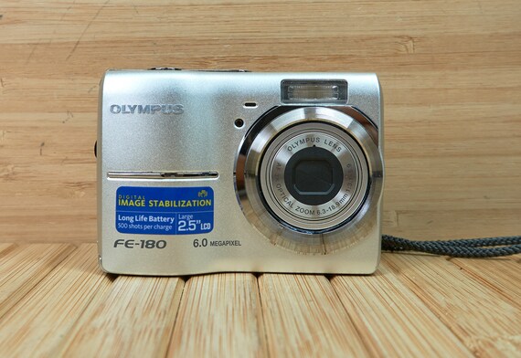 Olympus FE-180 6.0メガピクセル デジタルカメラ 【公式通販】