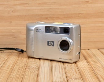 Vintage HP Photosmart 120 1 MP Digital Camera