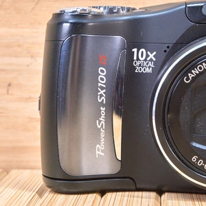 Canon PowerShot SX100IS 8 MP Digital Camera, with 10x Optical Zoom, Image Stabilization, Made in Japan image 3