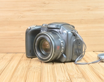 Canon Powershot S3 IS 6 MP digitale camera, draaibaar display, met 12x optische zoom, beeldstabilisatie, gemaakt in Japan