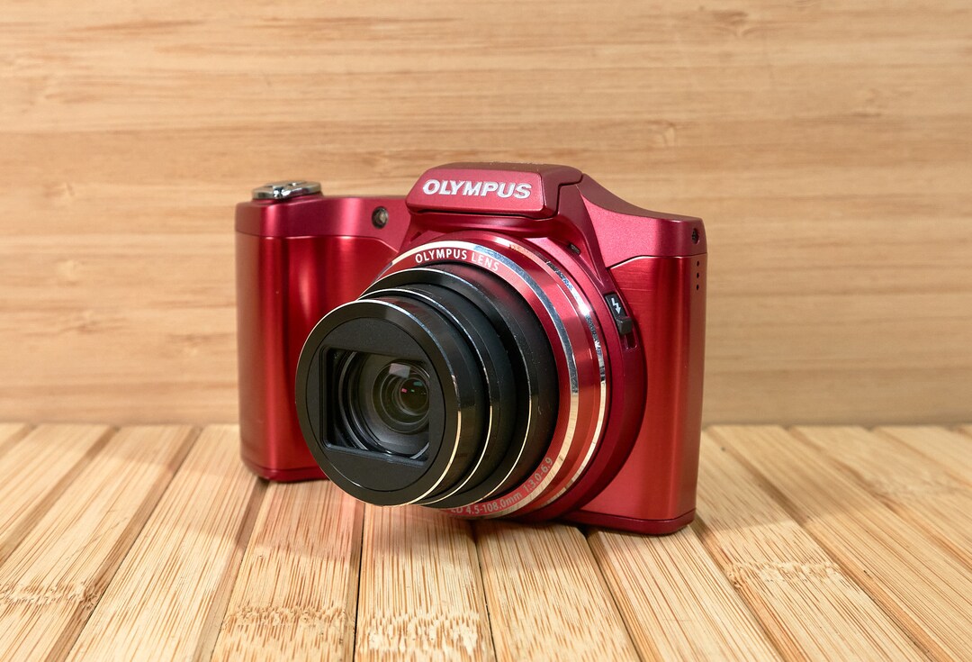 Olympus SZ14 14.0MP 24x Wide Zoom Digital Camera With Charging and