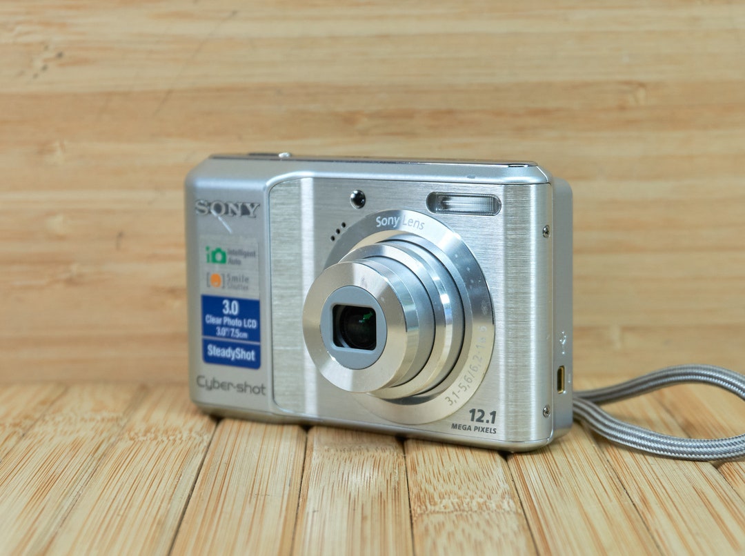 Sony Cybershot DSCS2100 12.1MP Digital Camera With 3x Optical Zoom