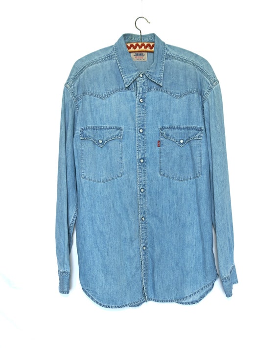 Vintage, Levi's denim, men's shirt, blue Size M