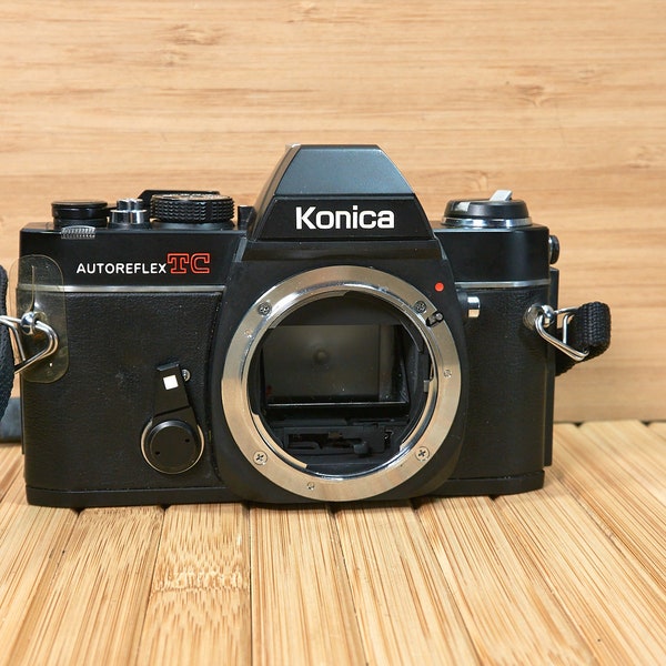 Vintage 70x Konica Autoreflex TC SLR 35mm Film Camera, Made in Japan