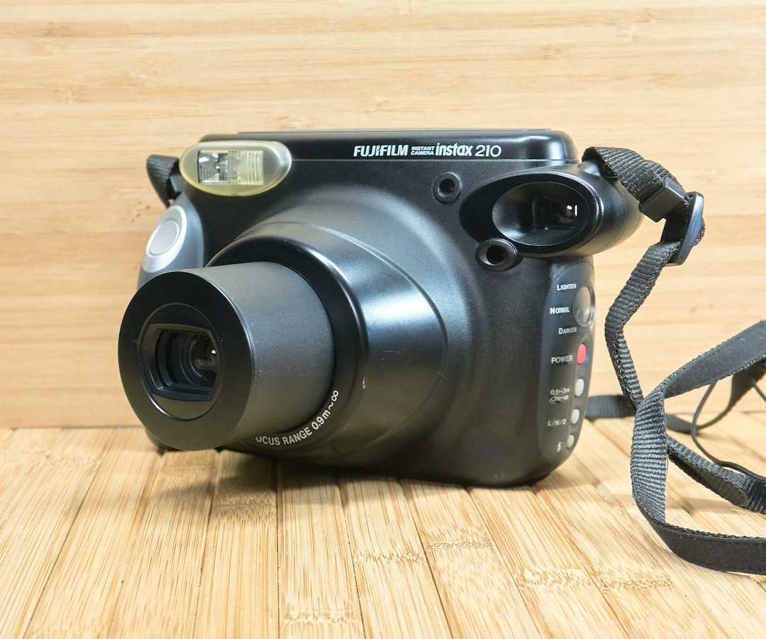 Fujifilm Instax 210 - Appareil Photo Instantané Occasion + Cartouche 9 Vues