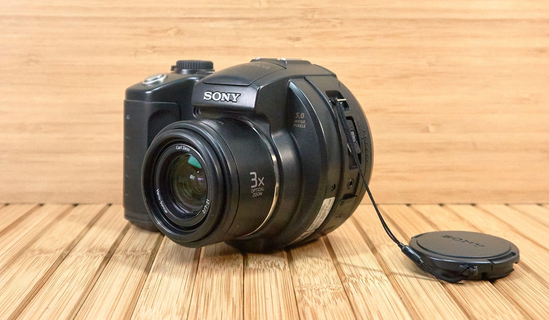 Sony MVC CD500 CD Mavica 5MP Digital Camera W/ 3x Optical Zoom, Made in ...