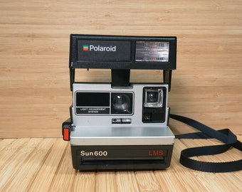 Vintage 80s Polaroid Sun600 LMS Instant Fim Camera, Made in USA