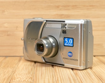 Konica Minolta Dimage G530 5 MP Digital Camera, with 3x Optical  Zoom