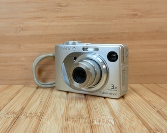 Sony Cybershot DSC-W1 5MP Digital Camera, with 3X Optical Zoom, Made in Japan