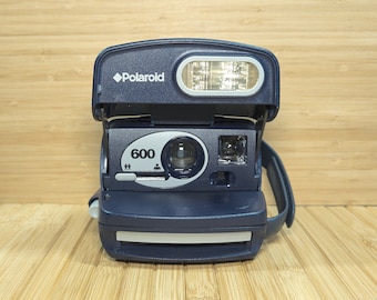 Polaroid 600 Round Instant Film Camera