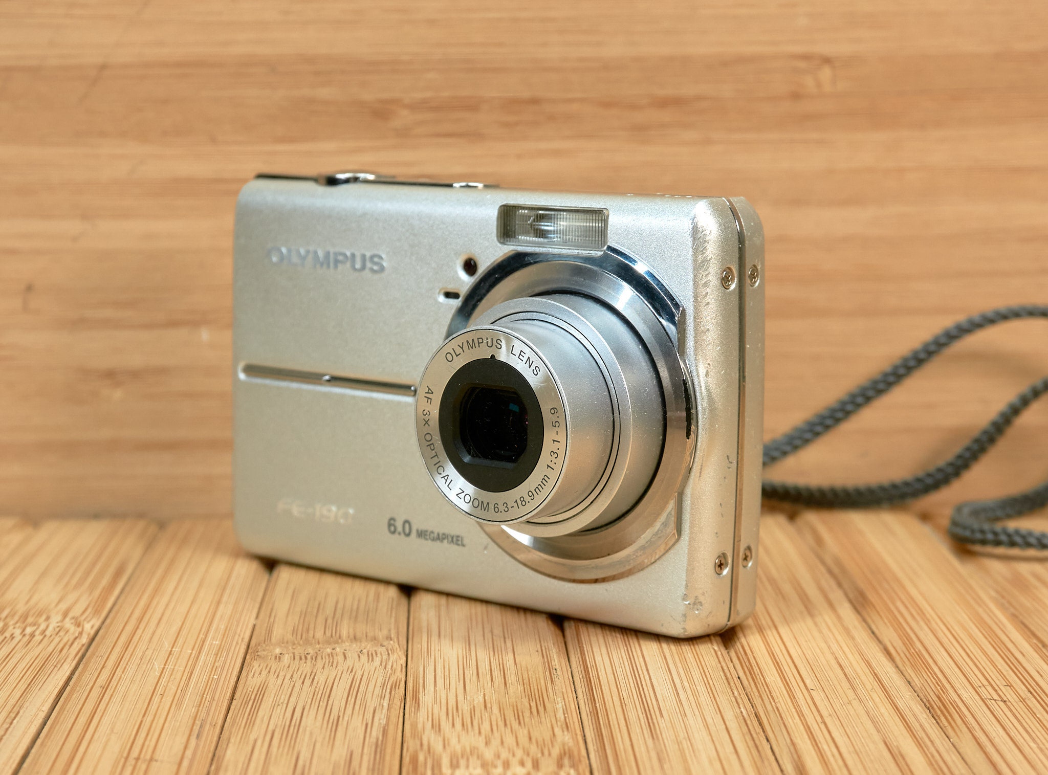 Olympus FE 190 6MP Digital Camera, 3X Optical Zoom - Etsy Olympus FE 190 6MP Digital Camera, 3X Optical Zoom - Etsy