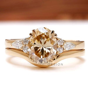 Oval Champagner Moissanit Brautring Set Gelbgold, Klassisches Gebogenes Ringpaar