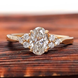 1 Ct Oval Lab Diamant Cluster Ring, 14k Gold Trellis Verlobungsring