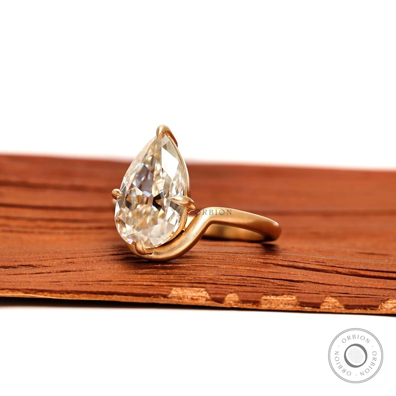 Bypass Engagement Ring, Bypass Diamond Ring, Champagne Diamond Ring, Pear Champagne Moissanite Ring, Light Champagne Ring, Bypass Moissanite Ring, Bypass Ring 10k, Old Mine Cut Pear Moissanite Ring, Old Cut Moissanite Ring, OMC Ring Antique, Old Cut Diamond Ring, Old Cut Jewelry, Antique Rings For Women, Vintage Moissanite Ring, Matte Finish Ring, Matte Gold Ring, Brushed Matte Ring, Antique Ring Gold