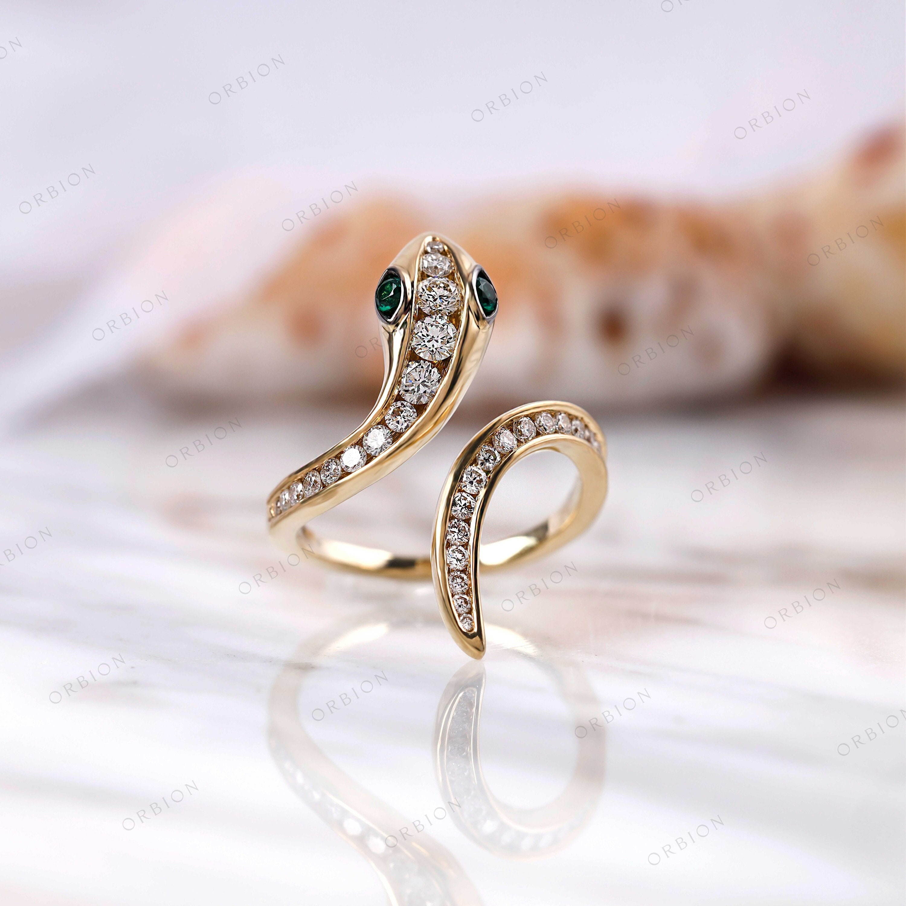 14kt Gold Round Diamond Accented Snake Ring