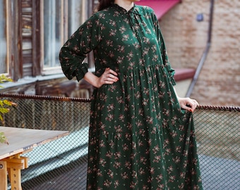 Zielona długa luźna sukienka z kwiatowym nadrukiem, sukienka w stylu fairy cottagecore, sukienka boho dla matki panny młodej, zwiewny strój do letniego ogrodu,