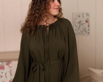 Green Renaissance Midi Dress, Peasant Dress for Women, Romantic Cottagecore Gown, Modest Retro Outfit, Long Church Dress, Gift for Her