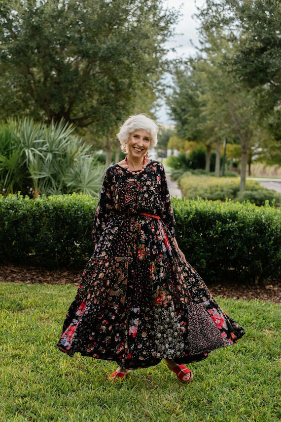 black floral boho dress Bluivy Boho Floral Lace Maxi Dress with Lining in Black L