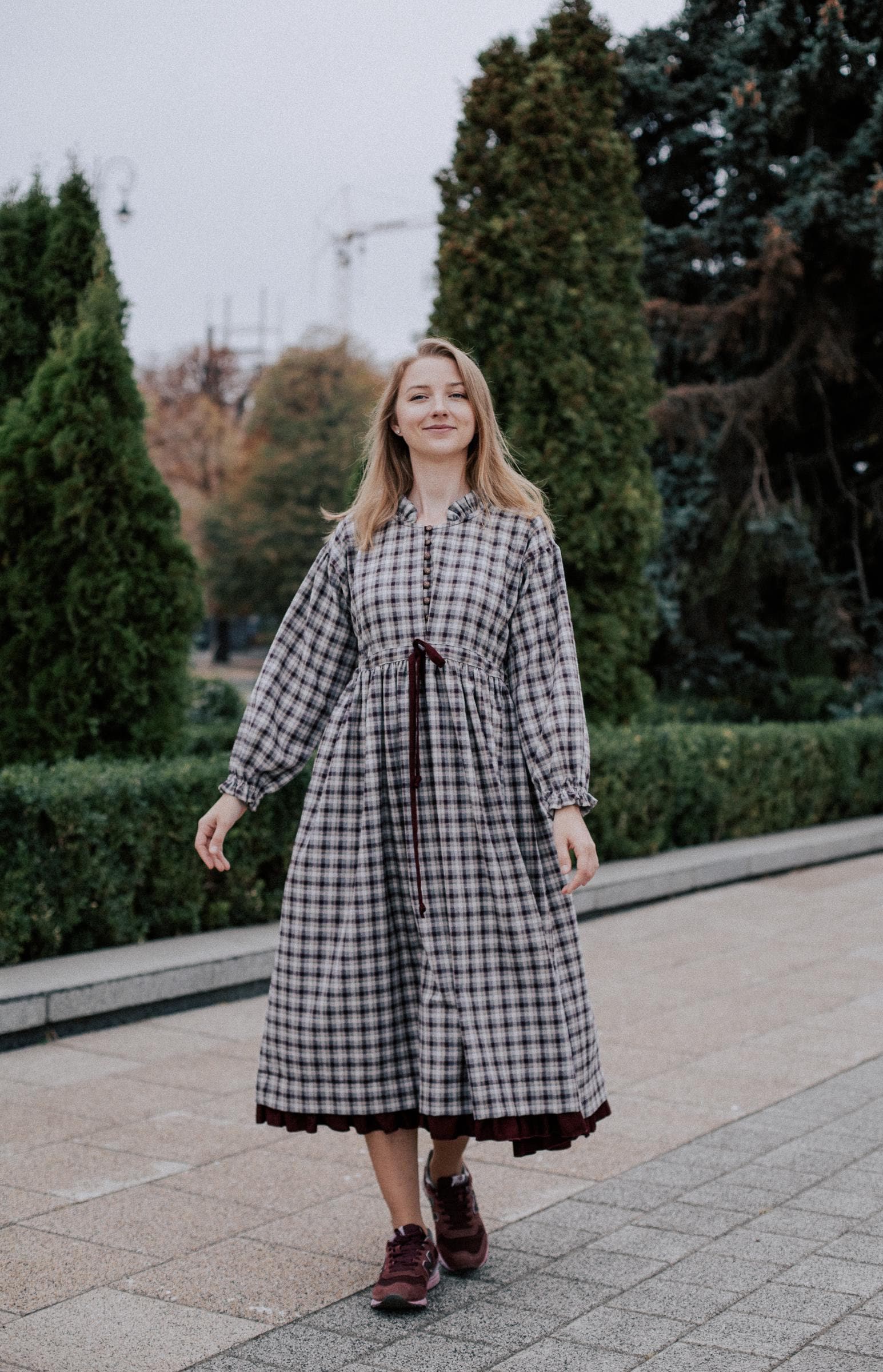 tartan plaid midi dress Modest Tartan Checkered Midi Flannel Dress, Cottagecore Style Dress, Everyday Casual Plaid Midi Dress, Comfortable Long Sleeve Dress