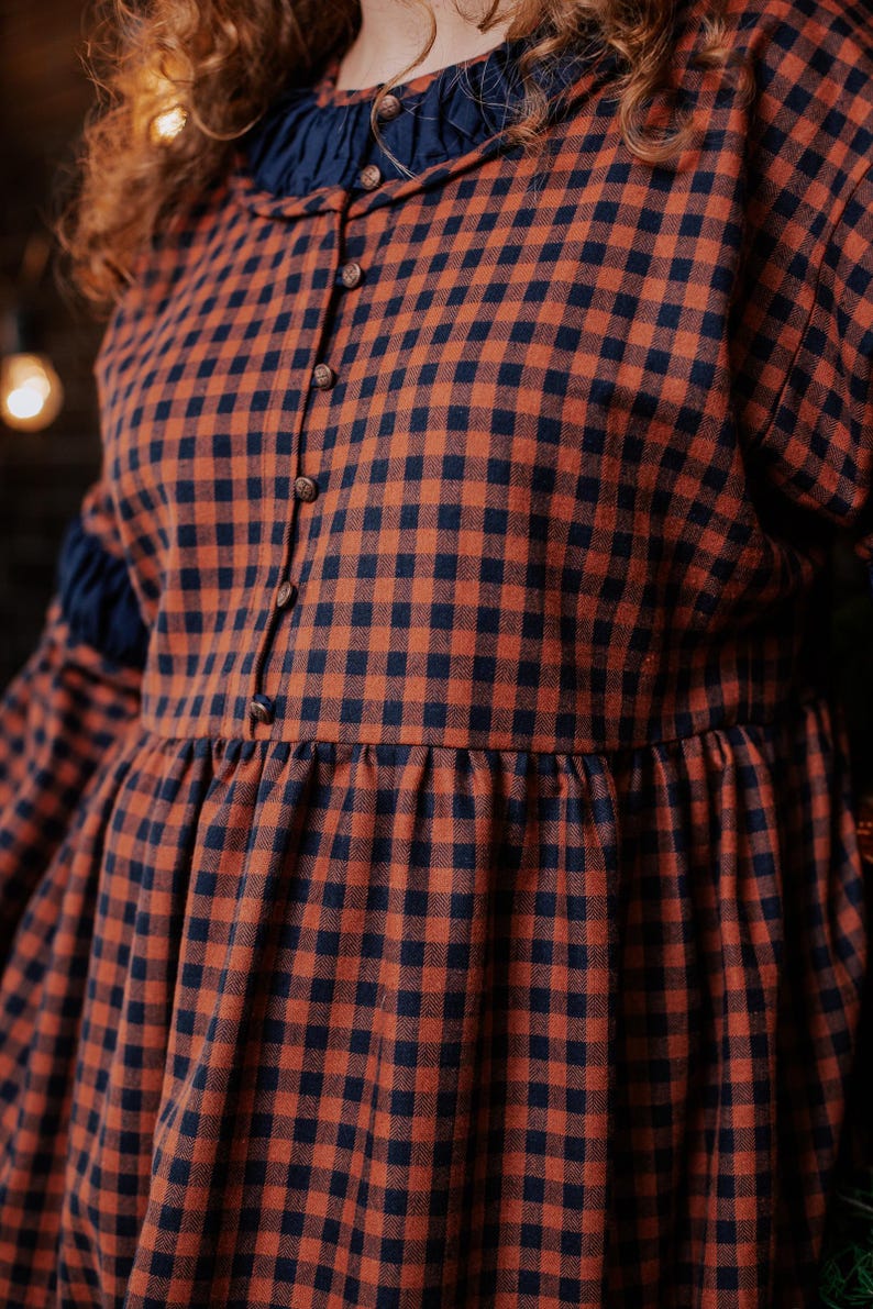 Warmes Frühlings Kleid mit Passe und Puffärmeln, Flanell Midi Retro Fairycore Kleid, Kariertes Raffung Kleid, Cottagecore kariertes Kleid Bild 9