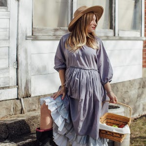 Summer maternity dress, renaissance milkmaid dress, comfy casual aesthetic modest dress, midi cottagecore dress, pregnancy maternity clothes
