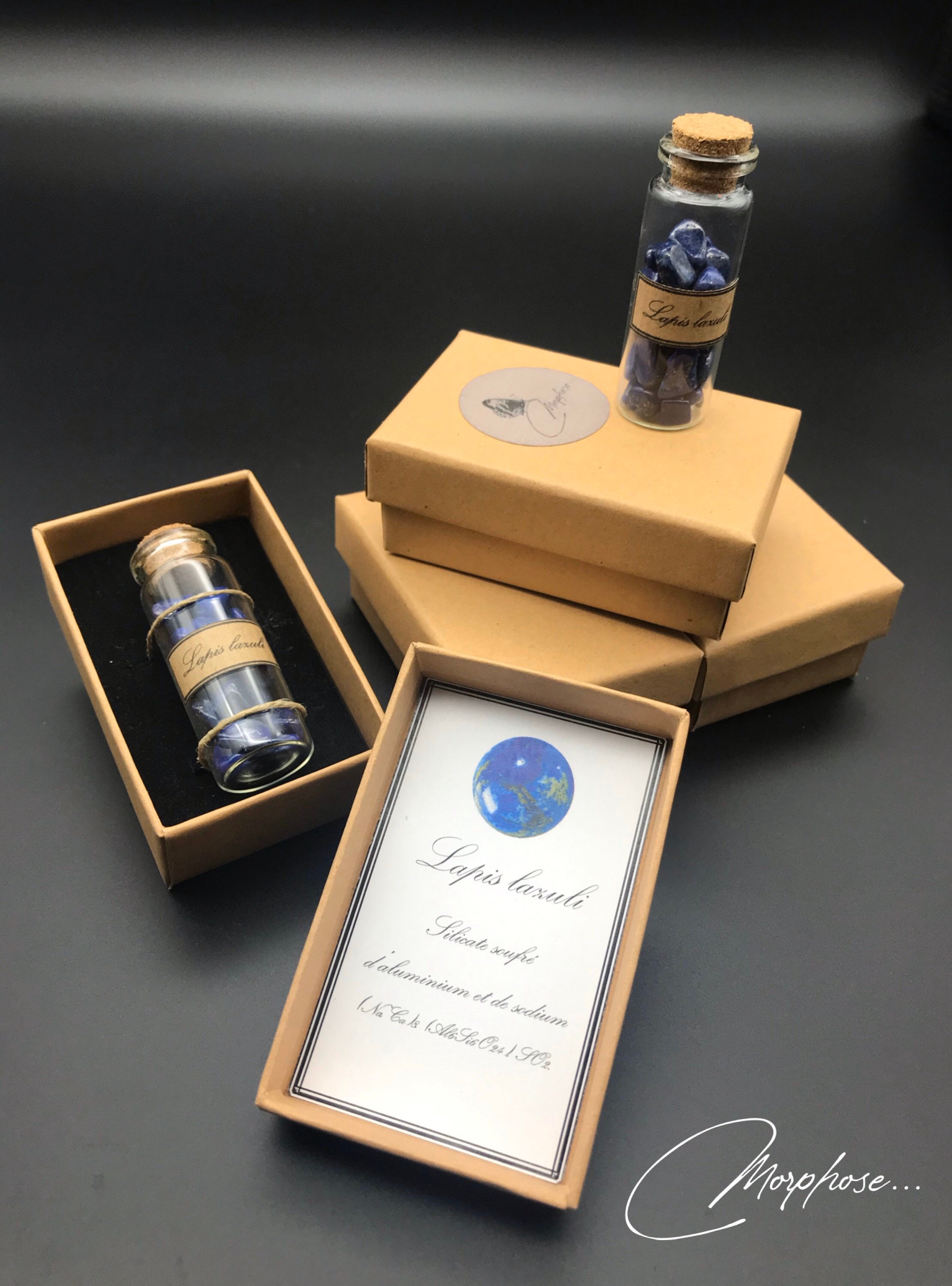 Petite Fiole de Verre Remplie Lapis Lazuli en Coffret. Décoration Pour Cabinet Curiosités
