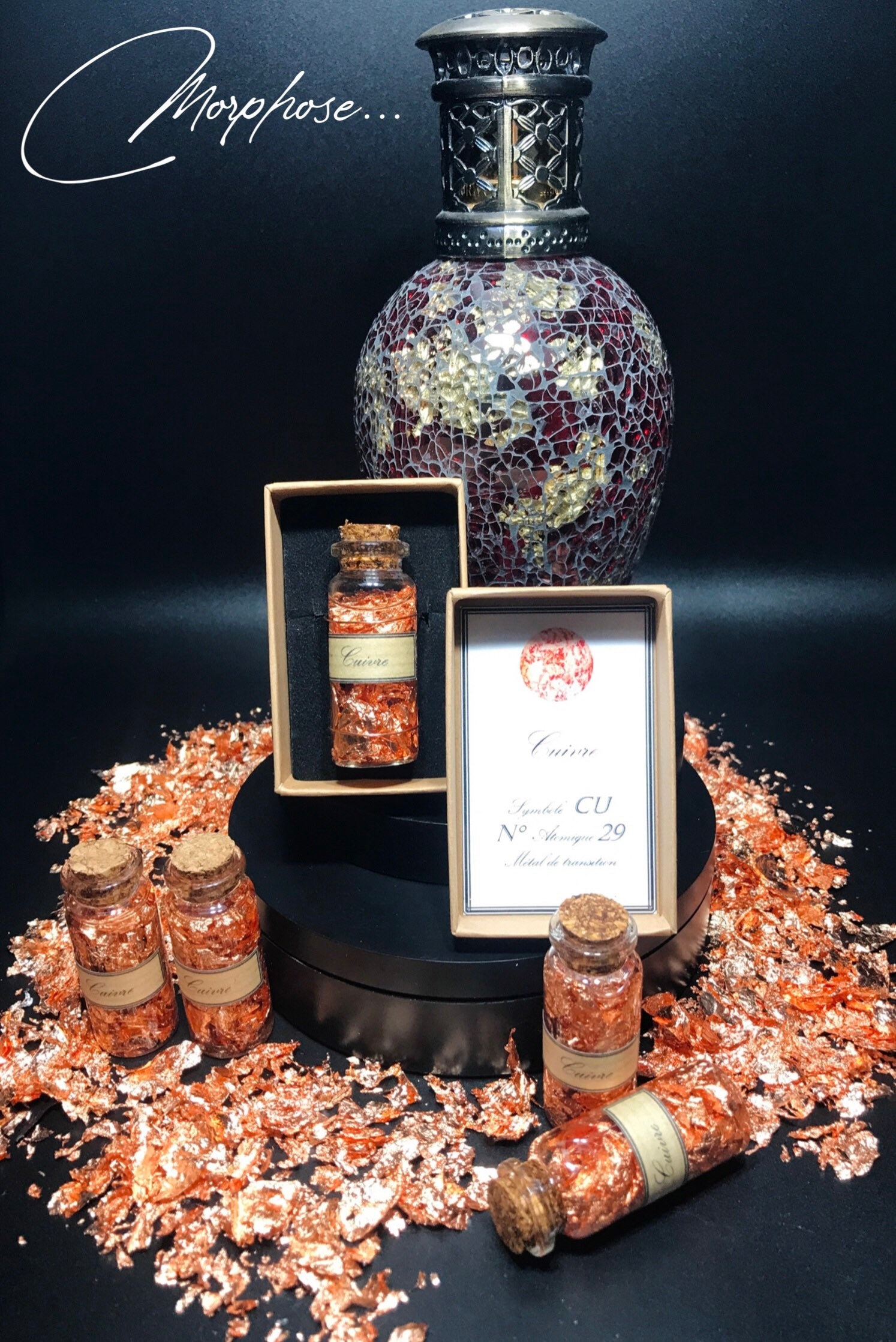 Petite Fiole de Verre Remplie Feuilles Cuivre en Coffret. Décoration Pour Cabinet Curiosités.