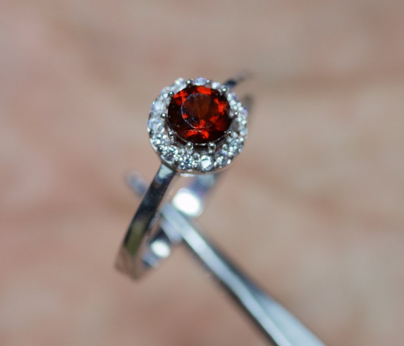 Engagement Ring Wedding Ring Statement Ring Promise Ring January Birthstone Beautiful Ring Engagement Ring Garnet Ring Oval Cut Ring